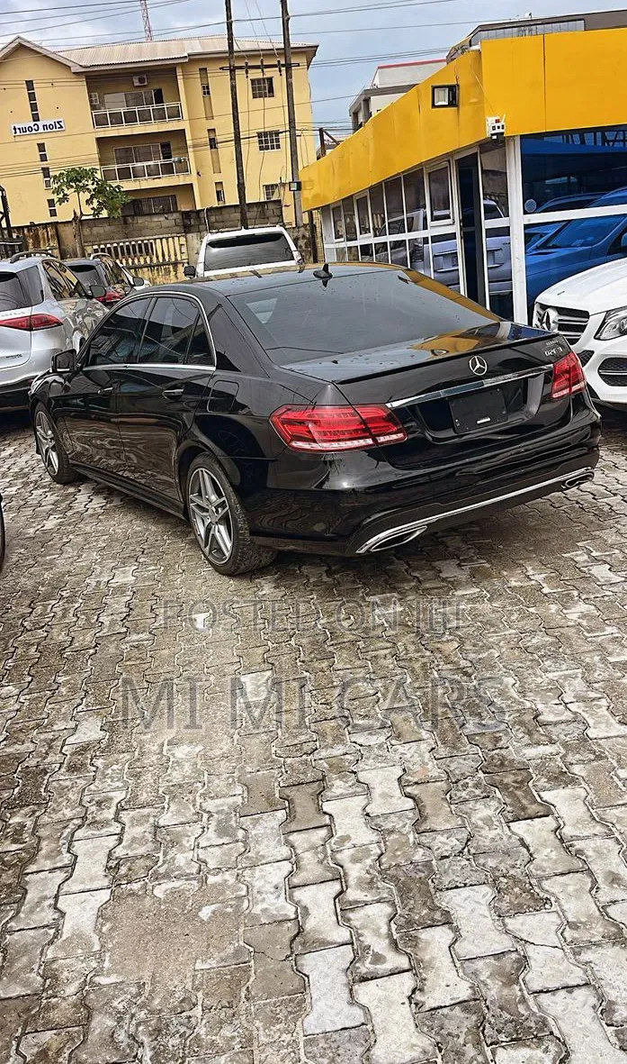 Mercedes-Benz E300 2016 Black