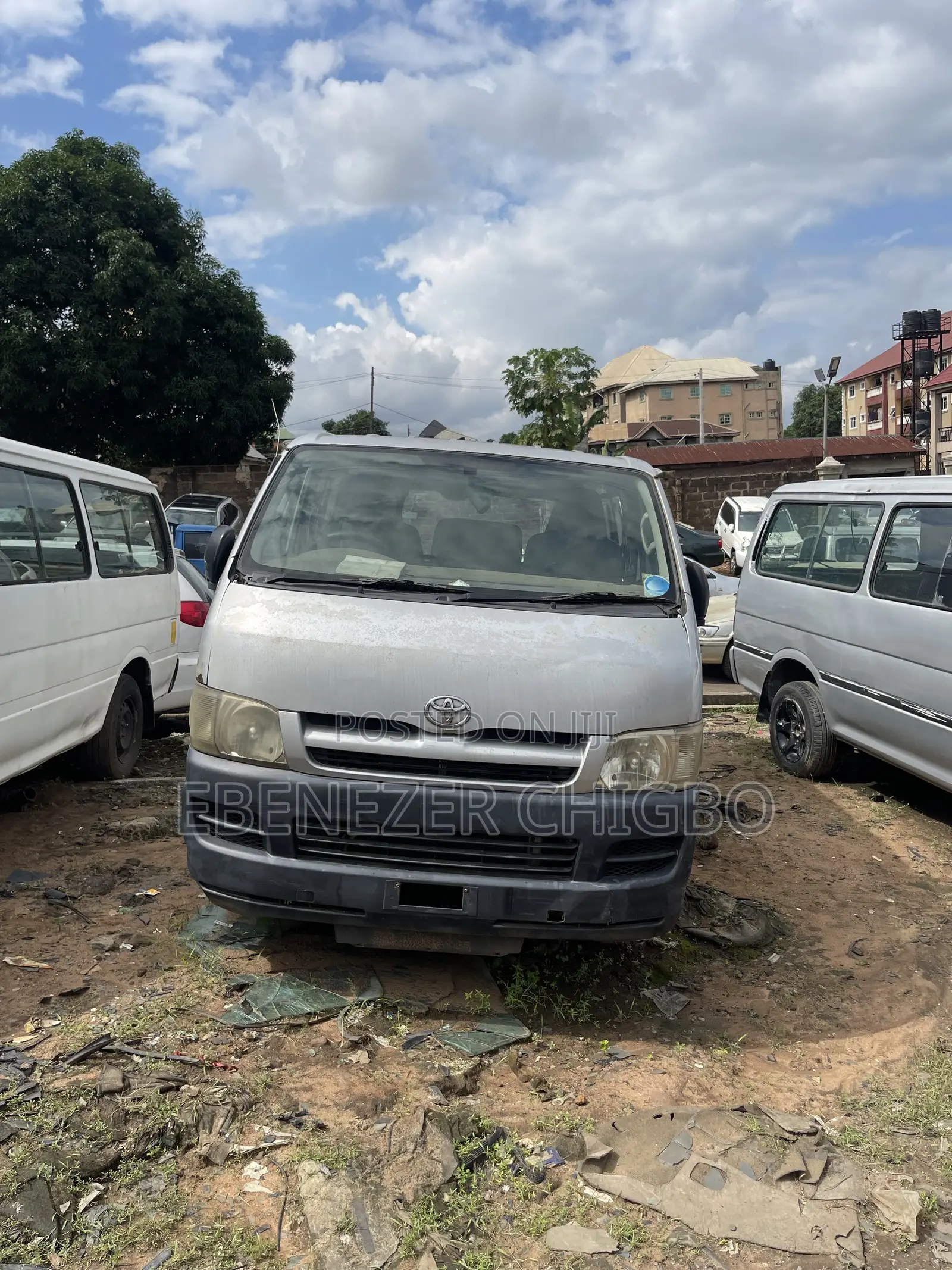 Toyota HiAce 2005 Silver