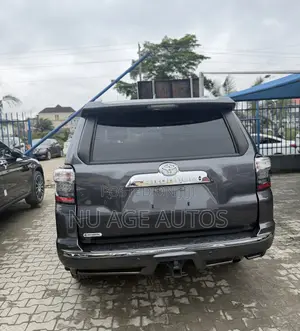 Toyota Highlander Limited 2021 Gray
