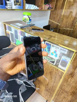 Apple iPhone 8 64 GB Black