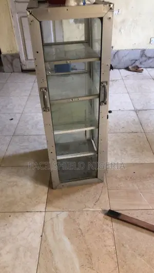 Used Show Glass for Sales