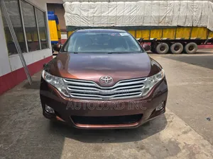 Toyota Venza LE 2010 Burgundy