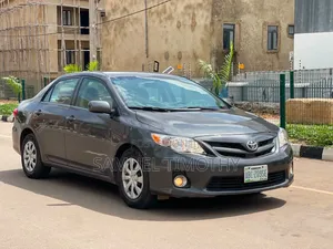 Toyota Corolla 2011 Gray