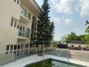 4bdrm Apartment in Banana Island for rent