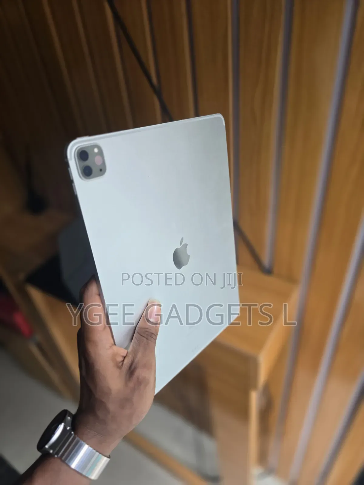 Apple iPad Pro 12.9 (2020) 128 GB Silver