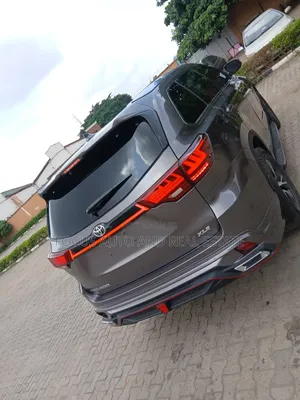 Toyota Highlander 2016 Brown