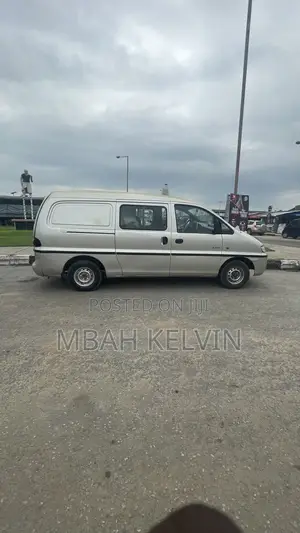 Hyundai H-100 1997 Silver