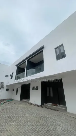 4bdrm Townhouse/Terrace in Ikota for sale
