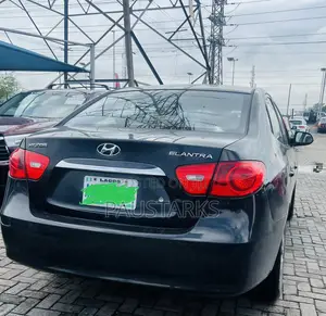 Hyundai Elantra 2010 Black