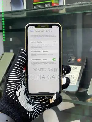 Apple iPhone XR 64 GB Yellow
