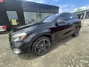 Mercedes-Benz GLA 250 2018 Black