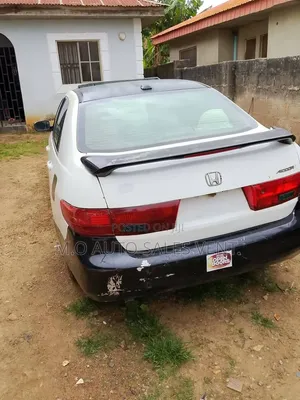 Honda Accord 2005 White