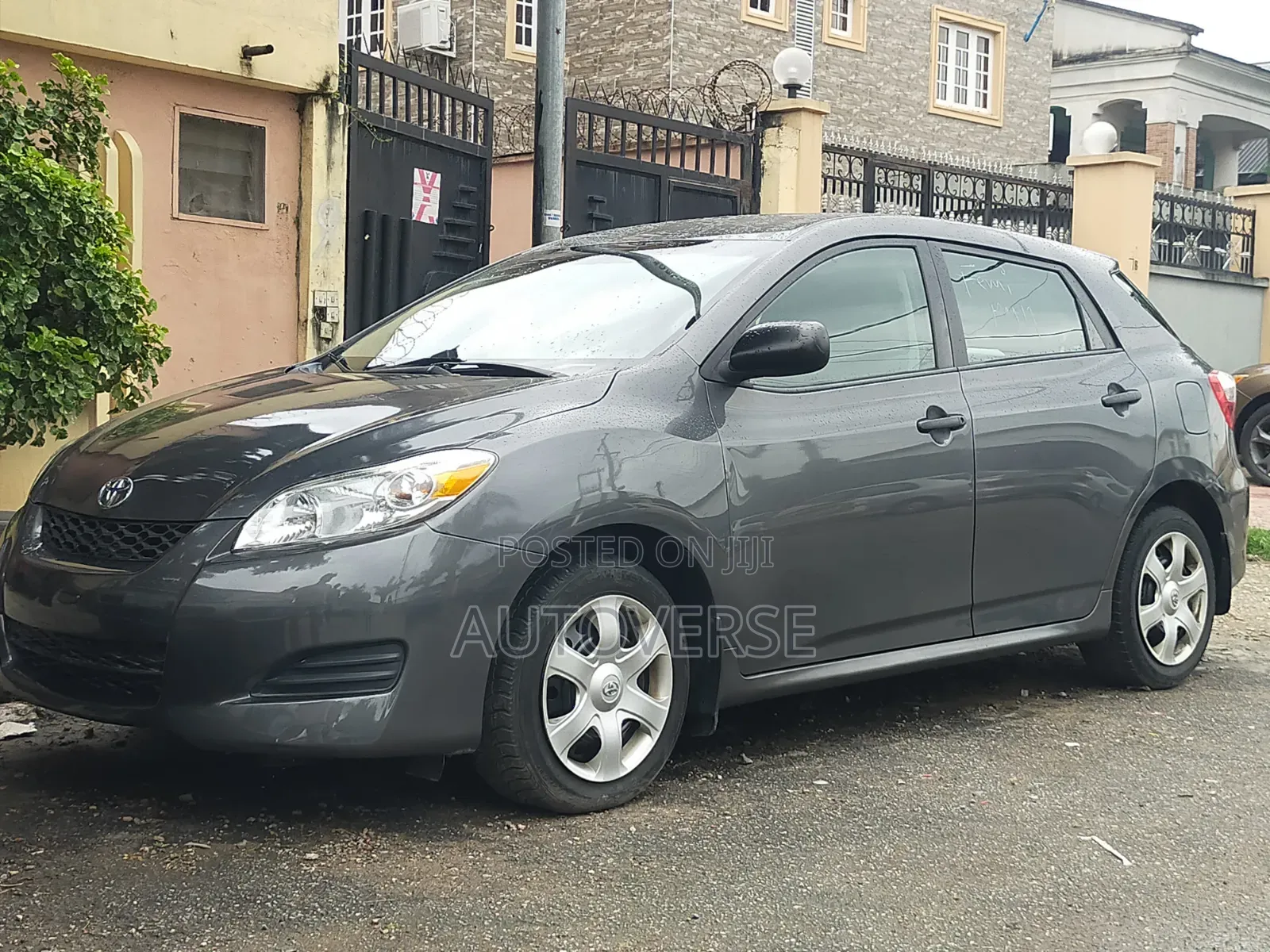 Toyota Matrix 2010 Gray