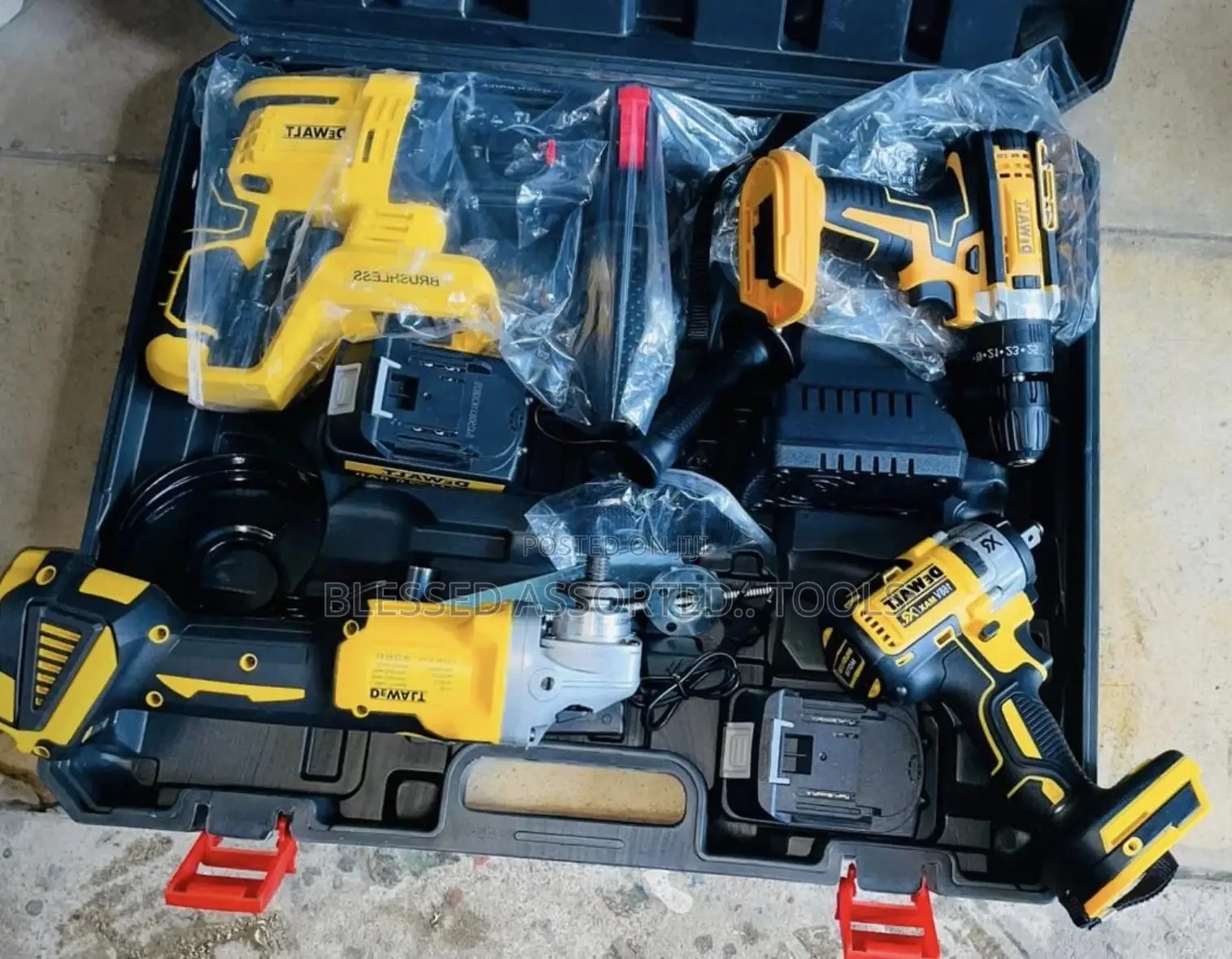 Dewalt Machines Set 4 in 1