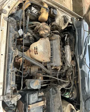 Toyota Camry 2000 Gold
