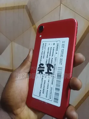 Apple iPhone XR 64 GB Red