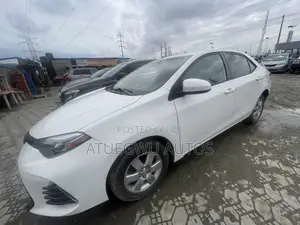 Toyota Corolla LE ECO 4dr Sedan (1.8L 4cyl CVT) 2017 White