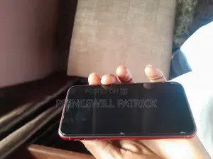 Apple iPhone XR 128 GB Red