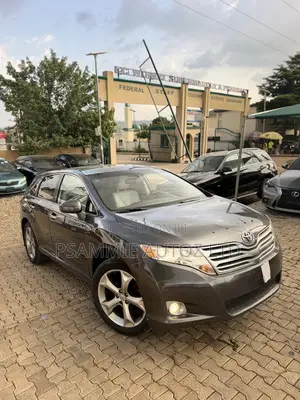Toyota Venza V6 AWD 2012 Gray