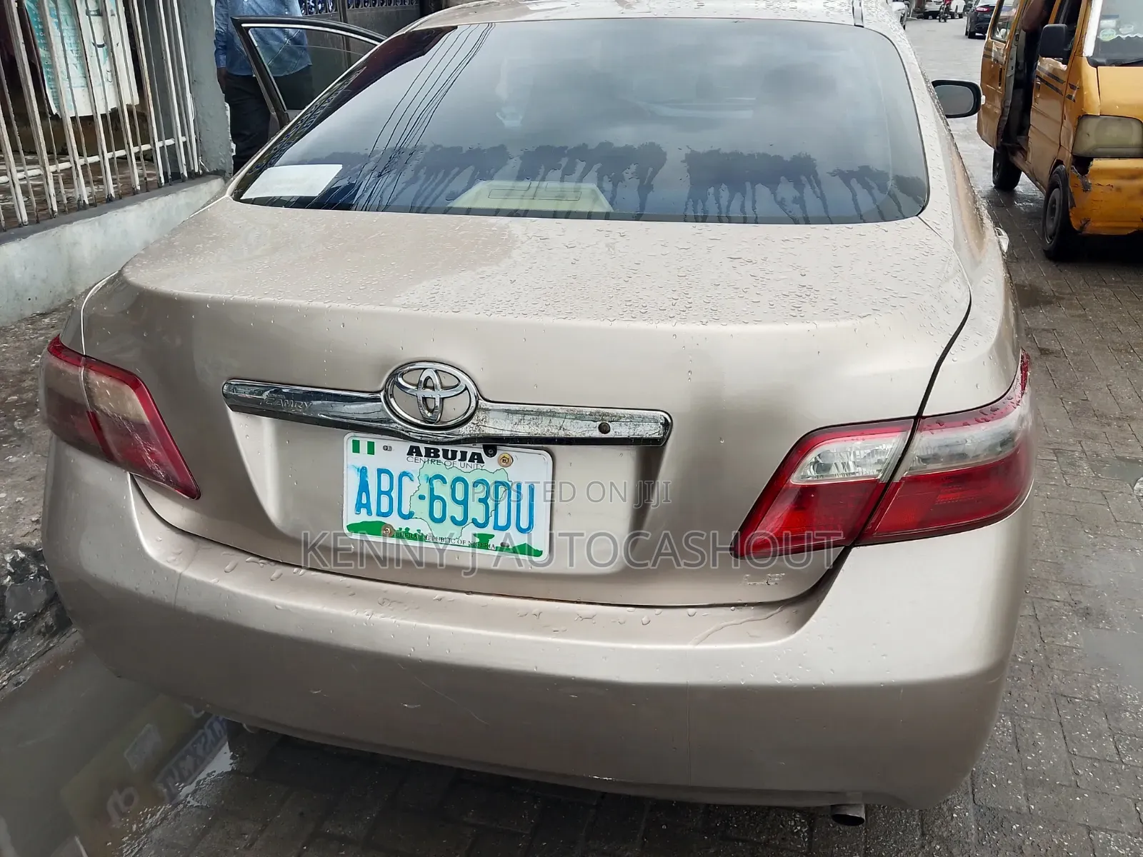 Toyota Camry 2007 Gold