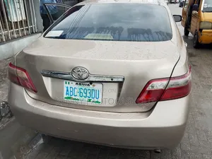 Toyota Camry 2007 Gold
