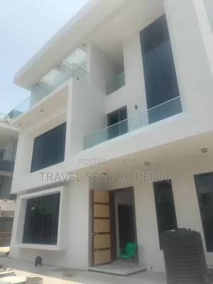 Furnished 5bdrm Duplex in Residents Areas for sale