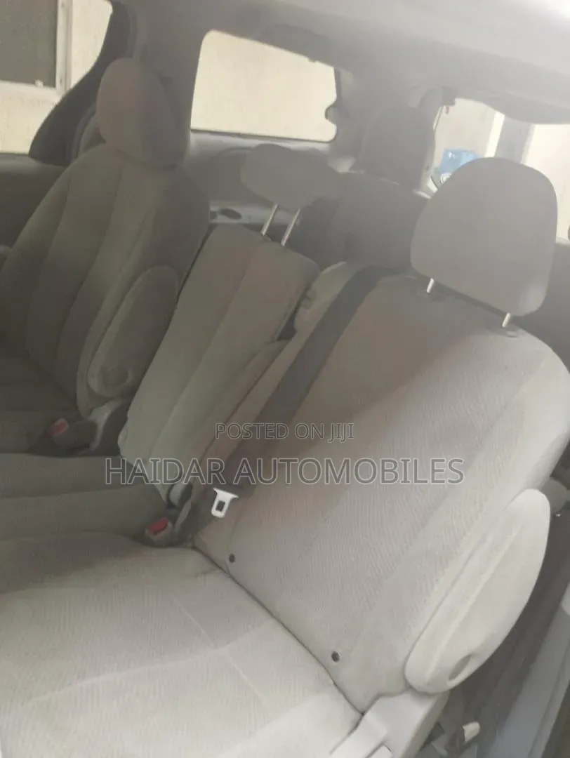Toyota Sienna 2012 Gray