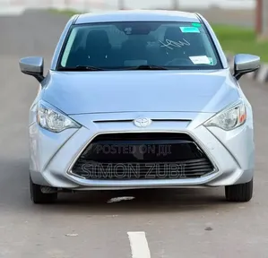Toyota Yaris 2019 Silver