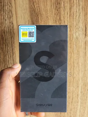 New Samsung Galaxy S22 5G 256 GB Black