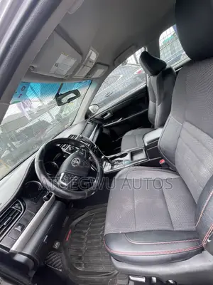 Toyota Camry SE 4dr Sedan (2.5L 4cyl 6A) 2017 Gray