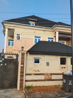 2bdrm Block of Flats in Devine Estate Amuwo, Apple Junction for sale