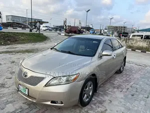 Toyota Camry 2008 Gold
