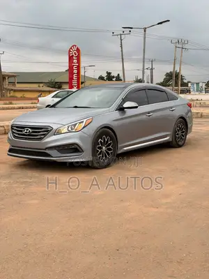 Hyundai Sonata Sport 4dr Sedan (2.4L 4cyl 6A) 2015 Silver