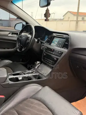 Hyundai Sonata Sport 4dr Sedan (2.4L 4cyl 6A) 2015 Silver