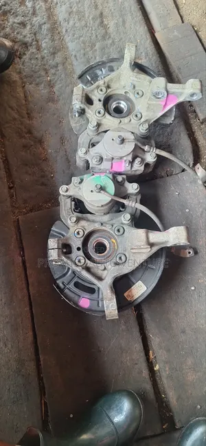 Complete Front Hub Hyundai Sonata, Azera, Kia Optima 2016, 2017