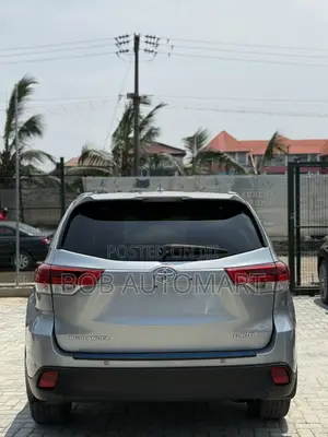 Toyota Highlander 2015 Silver