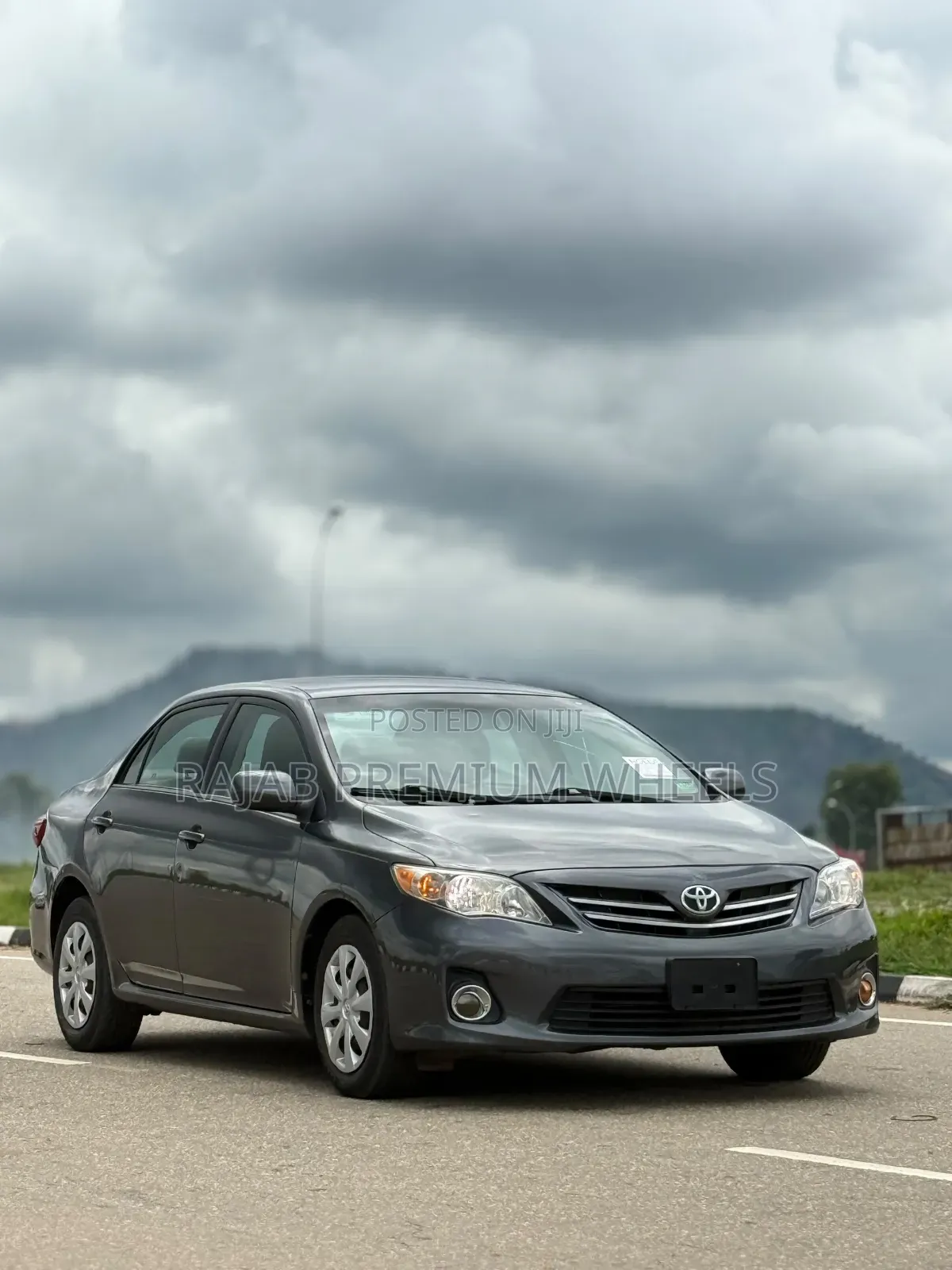 Toyota Corolla 2012 Gray