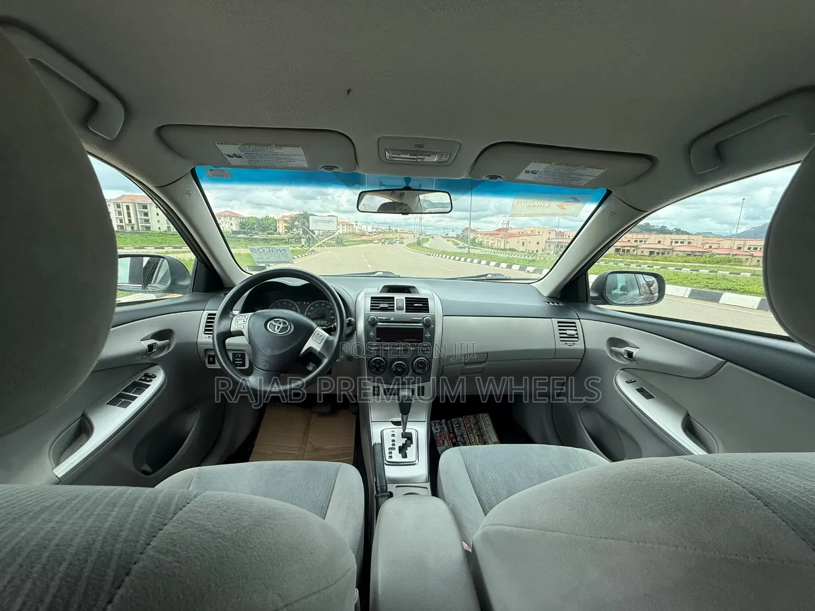 Toyota Corolla 2012 Gray
