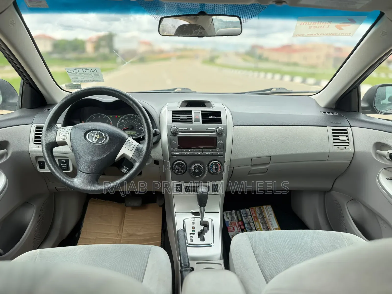 Toyota Corolla 2012 Gray