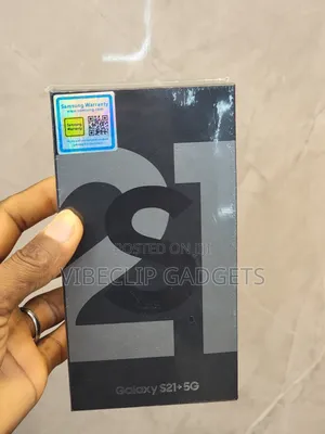 New Samsung Chat 322 Wi Fi Black