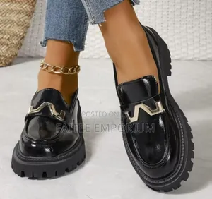 Women Cooperate Shoes