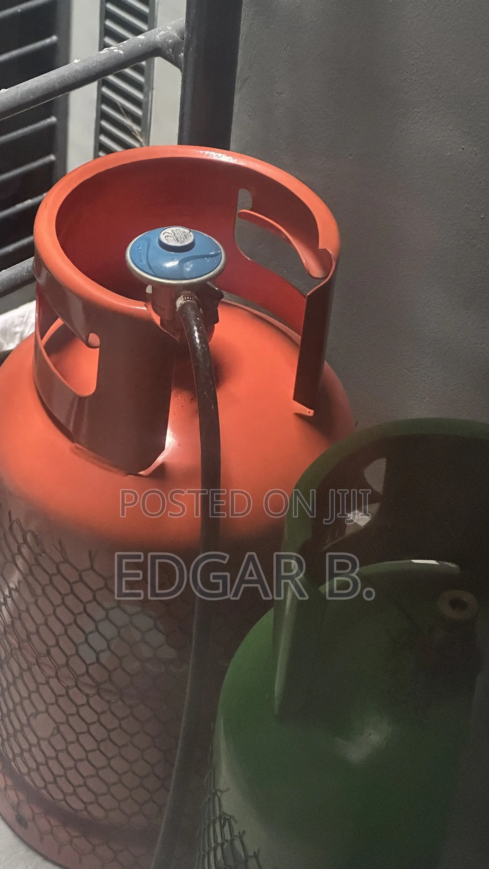 2x Cylinders + Regulator