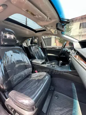 Lexus ES 2015 Red