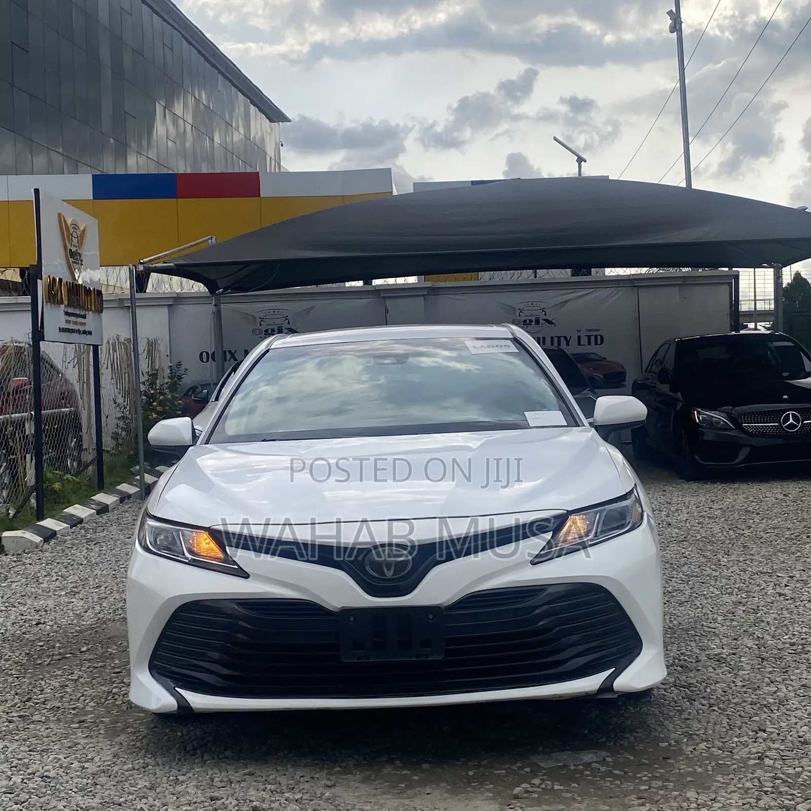 Toyota Camry 2018 White