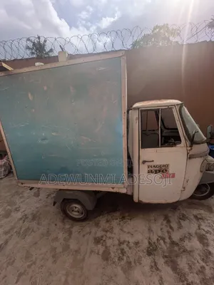 Piaggio 2010 White