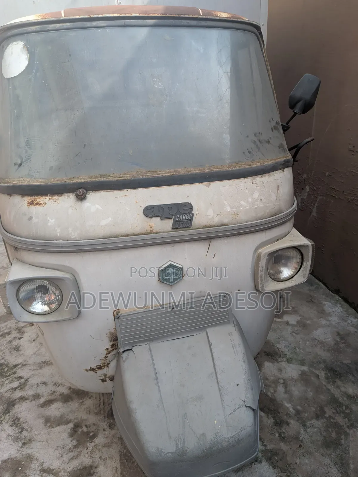 Piaggio 2010 White