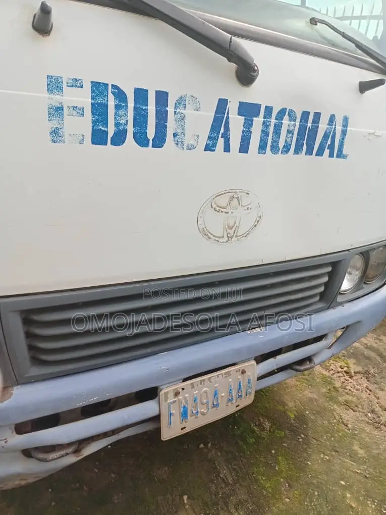 Toyota Coaster 2005 White