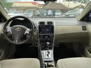 Toyota Corolla 2010 Black