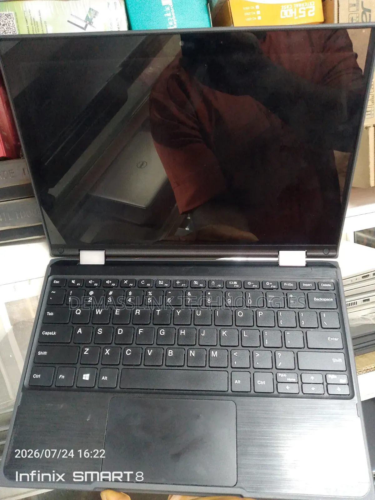 Laptop Lenovo 300e 4GB Intel Celeron SSD 128GB