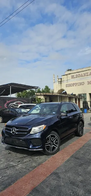Mercedes-Benz GLE-Class 2017 Blue